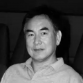 格伦·克洛斯、莎拉·保罗森、泰亚娜·泰勒、金·卡戴珊、妮希·纳什-贝茨和娜奥米·沃茨等盛装出席，首映现场堪比巴黎…… 诉讼女王金·卡戴珊首映 法鲨归来！