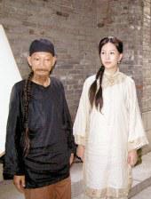 陈都灵和侯明昊甜蜜互动，主创团和剧迷畅聊大荒人间往事，暖意“笑”果拉满。